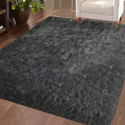 Minimalist Solid-Color Plush Area Rug With Fluffy, Soft Pile For A Warm, Delicate Feel Underfoot. Features A TPR Anti-Slip Backing, Perfect For Decorating Bedrooms, Living Rooms, Studies, And Apartments.