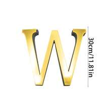 金色字母 A-Z 墙贴 - 单个字母高度 10cm/15cm/20cm，亚克力镜面材质，带 1cm 厚泡沫背衬。双层设计带来更佳的 3D 立体效果；单层设计外观更简洁。自带背胶，可粘贴于墙面或玻璃上。