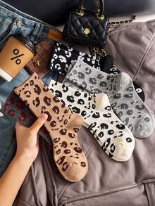 4 paia di calze alla caviglia casual di moda con stampa leopardata per donne, traspiranti e confortevoli, regalo di Natale, colori casuali, adatte per uso quotidiano e uscite, per tutte le stagioni