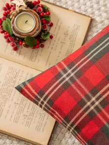 1/2/4 piezas Fundas de cojín escocesas a cuadros rojas y negras - Decoración navideña tradicional de invierno, cierre con cremallera lavable a máquina, tela resistente para sofá, fundas de cojín navideñas, funda de cojín a cuadros escoceses, funda de cojín a cuadros escoceses navideños