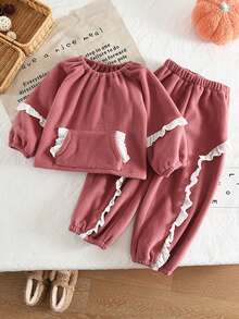 Conjunto de ropa de invierno para niñas jóvenes, suéter de terciopelo de unicolor con bolsillo y pantalón de dos piezas, estilo casual con detalles de encaje y parches