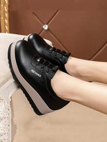 Women's Platform Slip-On Sneakers, Casual Sports Shoes With Thick Soles, Lightweight Non-Slip Durable Soles, Black And Beige Casual Shoes, Comfortable Shoes For All Seasons, Suitable For Long-Time Standing And Walking, Versatile Design For Mothers, Young Women, Students, Etc. - Black - View 11