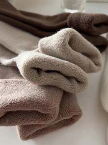 "VWU Women's Cotton Ankle Socks - Pack Of 6 | Casual Solid Color Crew Socks For Everyday Comfort"