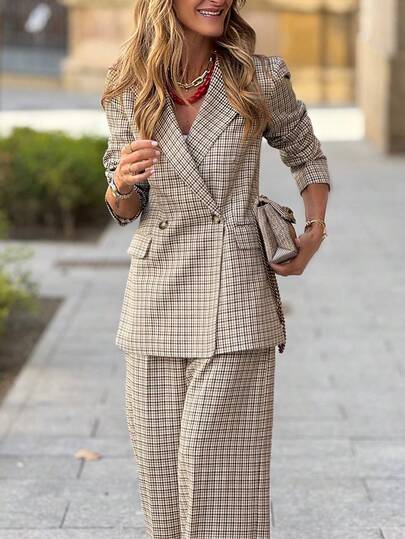 This Is A Retro Checkered Women's Suit Jacket With A European And American Style. It Is Loose And Slimming, A Versatile And Casual Choice For Work And Commuting. Made Of Woven Fabric, It Is Simple And Neat, A Must-Have For Daily Use At Home And In The Office All Year Round