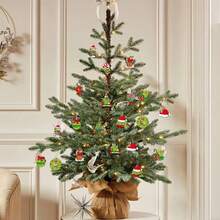 Traditional Christmas Wooden Decorations, Lime Green And Red Holiday Tree Decorations, Holiday Wood Chip Labels, Christmas Trees, Home And Kitchen Decorations, Family Party Decorations, Home Decorations Without Power Supply, Christmas Decorations, Room Decorations, Party Decorations