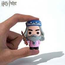 Warner Bros 1 pieza Caja ciega de peluche oficial y autorizada de personajes de , paquete sorpresa aleatorio de figuras 3D de , Hermione, Ron, Malfoy, Voldemort, Hagrid, coleccionable, adecuado como decoración de escritorio, sala de estar, mesa de café, accesorio de anime, regalo pensativo para amigos, Día de San Valentín, Año Nuevo - Multicolor - Ver 6