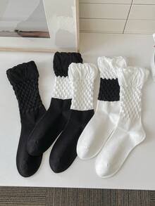 1 par de calcetines de burbuja sin hueso para mujer, calcetines de media caña con estampado en relieve blanco y negro estilo princesa, ajuste holgado para otoño/invierno