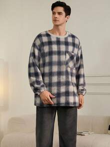 男士法兰绒蓬松睡衣套装（两件套），圆领套头衫带口袋贴片，搭配休闲裤，适合秋冬季穿着，舒适保暖。 - 杏色 - 查看 5