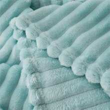 1pc Warm Flannel Striped Fleece Blanket, Air Conditioning Blanket, Casual Office Nap Blanket, Sofa Blanket, Halloween Faux Fur Blanket, Shawl Blanket, Suitable For Christmas, Thanksgiving