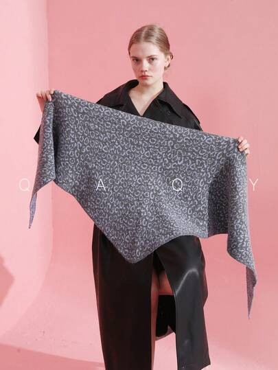 1 件新款豹纹蓬松超大保暖防风休闲通勤户外街头时尚女式三角围巾，高端优雅百搭女式披肩