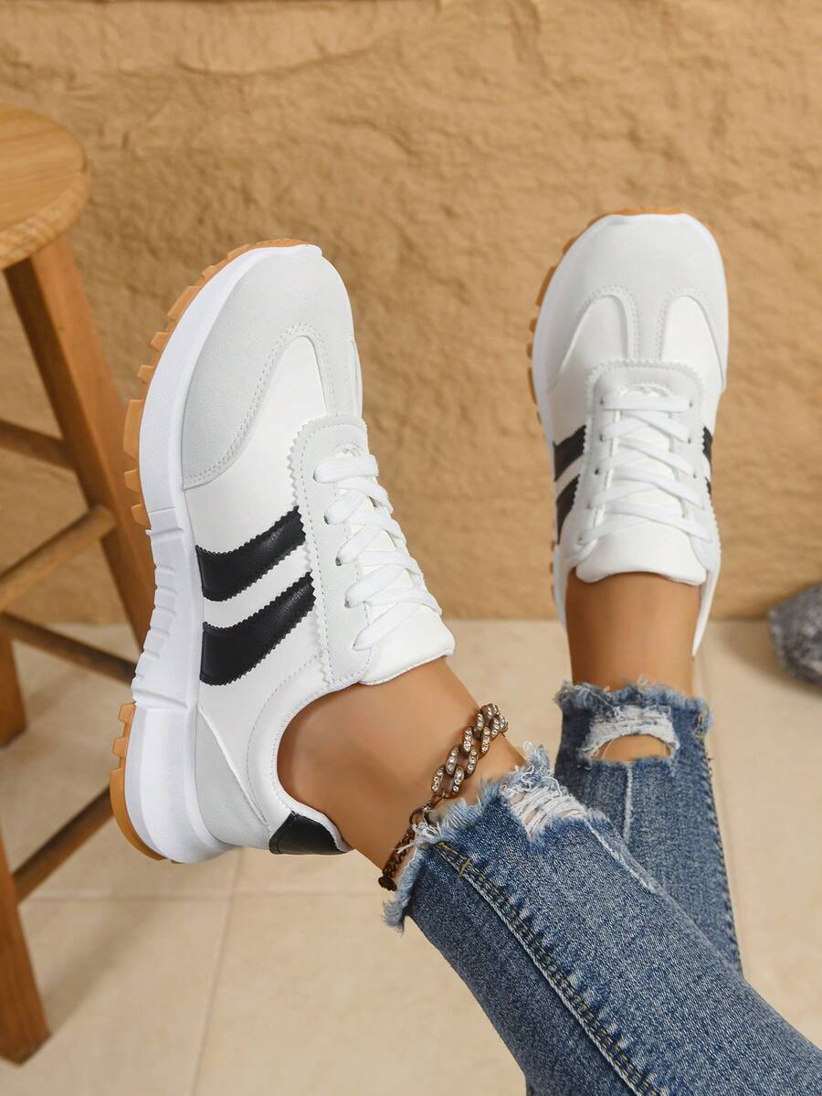 1 para damskich butów sportowych na co dzień, patchworkowy wzór bloków kolorów, codzienne trampki ze skóry PU, sznurowane, odpowiednie na wakacje, wiosna/jesień