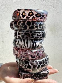 1 pieza Brazalete grueso a rayas blanco y negro de estilo punk exagerado, brazalete a juego con estampado de leopardo de moda hip hop, joyería para mujer, adecuado para fiestas y vacaciones - multicolor - Ver 1