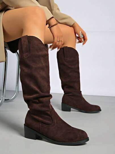 بوت طويلة فوق الركبة للنساء ذات كعب سميك وأصبع قدم مدبب، لون أسود مجعد رفيع مناسب للخريف والشتاء، بوت بنية اللون