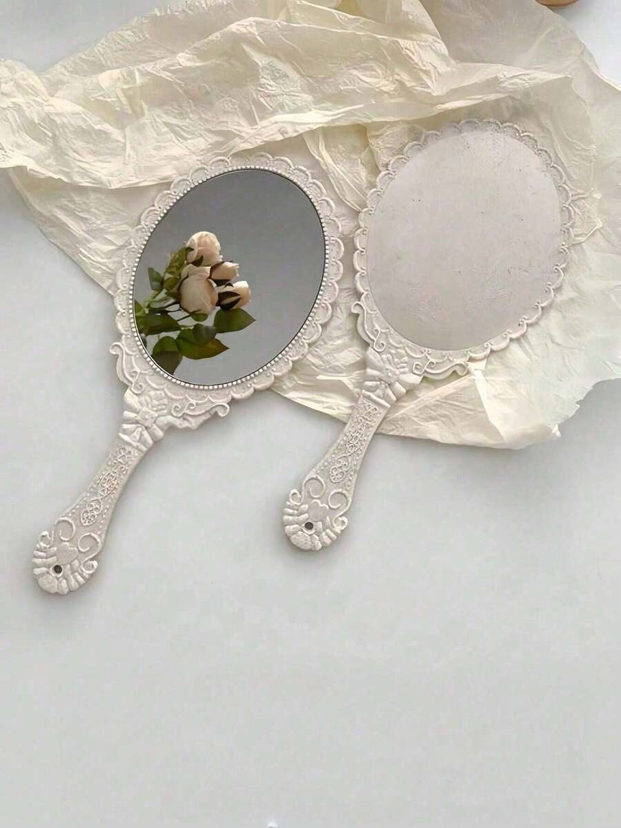 1 pezzo Specchio da trucco vintage portatile, specchio placcato con incisione floreale, specchio da viaggio portatile con motivo vintage europeo per borsetta, toeletta, decorazione per la casa, profumo da sposa, specchio a mano in stile INS rosa oro, specchio da toeletta compatto e portatile, decorazione da tavolo vintage, accessori estetici per donne e ragazze, perfetto per spose, adolescenti, amanti dello stile vintage, truccatori, amanti del glamour, collezionisti, regalo ideale per la festa della mamma, San Valentino, Natale