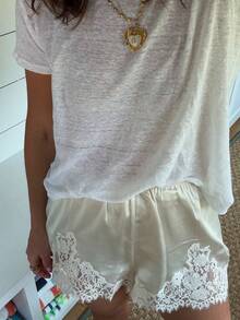 Women Satin Silk Shorts Lace Trim Patchwork Mini Micro Shorts Silky Low Rise Coquette Lounge Slip Bottoms Y2k Summer Wide Leg Lounge Shorts For Streetwear - 香檳色 - 查看 1