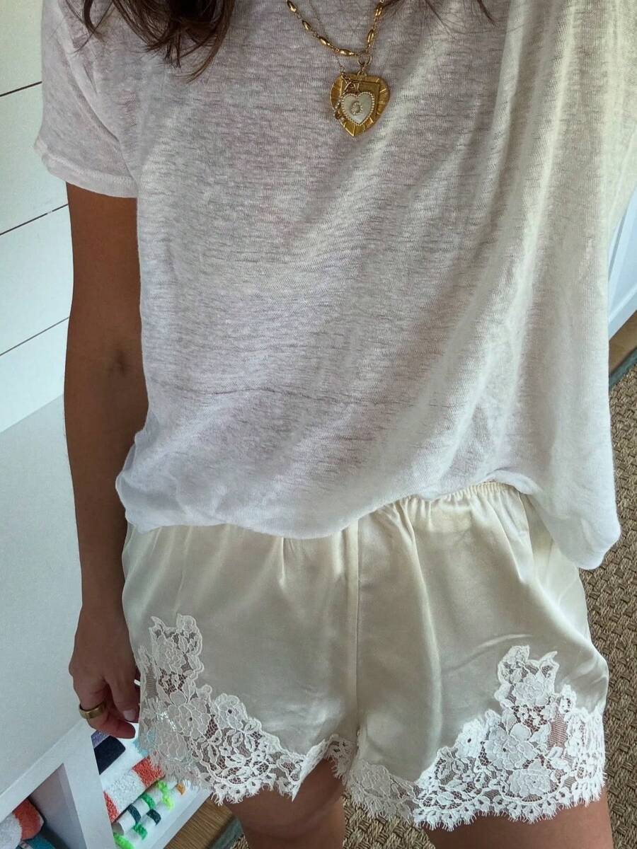 Women Satin Silk Shorts Lace Trim Patchwork Mini Micro Shorts Silky Low Rise Coquette Lounge Slip Bottoms Y2k Summer Wide Leg Lounge Shorts For Streetwear - 香檳色 - 查看 1