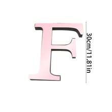 玫瑰金字母墙贴 A-Z - 单个字母高度 10cm/15cm/20cm，亚克力镜面，带 1cm 厚泡沫背衬。双层设计呈现 3D 立体效果；单层设计更显简约。自带背胶，可粘贴于墙面或玻璃上。撕下保护膜即可展现镜面效果。