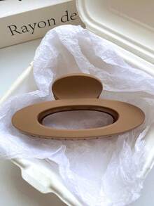 4 pièces/1 pièce Pinces à cheveux en plastique léger ovales de 11 cm/4,33 pouces en noir, blanc, kaki et marron. Pinces à cheveux élégantes et simples de haute qualité, de couleur unie, convenant pour un usage quotidien, décontracté, en soirée, pour le trajet, la plage, le chignon, la queue de cheval, le lavage du visage, le maquillage, comme accessoire de tenue. Pinces à cheveux d'hiver élégantes