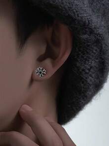 2 bông tai đính đá Zirconia hình thánh giá, chất liệu kim loại nhiều màu, phong cách Gothic, phù hợp để đeo hàng ngày cho nam giới - Bạc - Xem 1