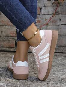 Zapatillas deportivas casuales para mujer, zapatos para correr en carretera, zapatos deportivos planos, combinación versátil con pantalones deportivos, shorts de uniforme escolar, faldas y calcetines hasta la rodilla