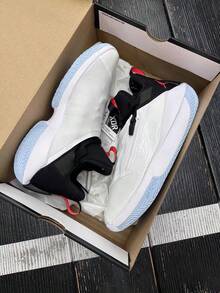 Nike حذاء كرة السلة Jordan Jumpman Hustle PF للرجال مريح ومتعدد الاستخدامات وخفيف الوزن ويمتص الصدمات - أبيض وأسود - مشاهدة 5