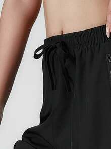 Calça de Trilha Impermeável e à Prova de Vento para Mulheres - Calça Cargo de Softshell Térmica Grossa com Bolsos com Zíper, Punhos com Cordão Ajustável, Jogger de Inverno Quente e Confortável para Uso Diário, Corrida, Escalada ao Ar Livre, Trekking, Camping e Descanso em Casa