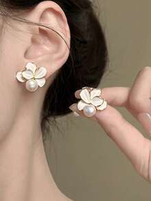1 par de pendientes de moda para mujer con diseño floral estilo francés vintage e incrustaciones de perlas falsas