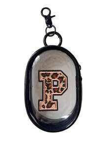 黑色便携迷你透明拉链收纳袋,内含1条豹纹字母刺绣毛巾、1个字母刺绣钥匙扣,这款小巧的多功能收纳袋可收纳耳机、耳塞、充电器、USB数据线、珠宝、硬币和旅行配件,防水防尘,适合日常使用、学校、办公室、旅行和户外活动,轻巧可爱,是送给女孩、女士和青少年的理想礼物和日常携带用品。 - 黑色 - 查看 29