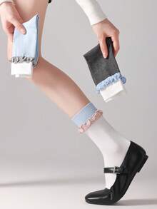 1 par de calcetines de media caña con volantes sin hueso, estilo ballet para mujer, diseño a bloques de color negro y blanco, moda coreana