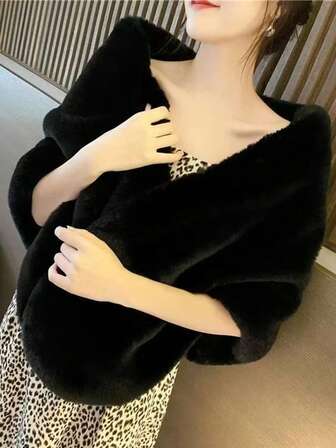 1pc High Quality White Faux Fur Shawl