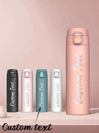 1 st personlig flaska, anpassad snidad namn, macaron-mugg, personlig vattenflaska med fällbart lock, kopp, enkel studsande lock, vakuumkopp, kan hålla varma eller kalla drycker under lång tid. Det är den bästa presenten till släktingar och vänner. Den kan inte bara användas dagligen utan också vara lätt att bära. Multifunktionell, hållbar, dekorativ, återanvändbar, utsökt, snygg, högkvalitativ, färgglad, modern, anpassad, personlig, unik.