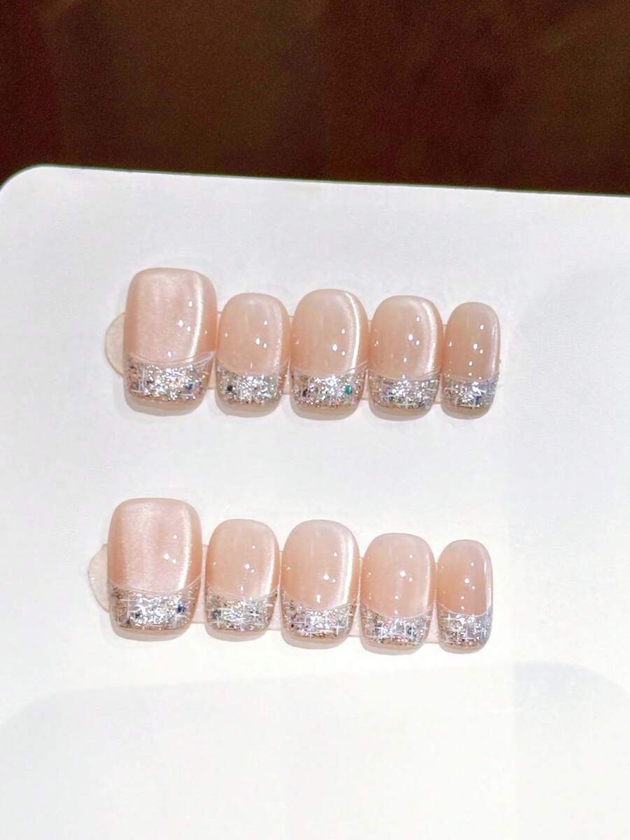 10 PCS Pink Cool Diamond Hand-Painted Silver Line Side Light Silk Cat Eye French Press Short False Nails Daily Simple Temperament French Detachable False Nails Suitable For Ladies And Girls As A Gift With Storage Box