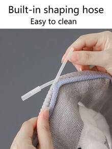 Coussin de siège de toilette épais pour l'hiver, anneau de toilette universel pour toutes les saisons, couvercle de toilette avec poignée, coussin de toilette chaud en peluche. Tapis de toilette chaud pour l'hiver, matériau de haute qualité, propre et hygiénique, agréable à la peau et confortable, convient à divers types de toilettes, lavable et réutilisable, pratique