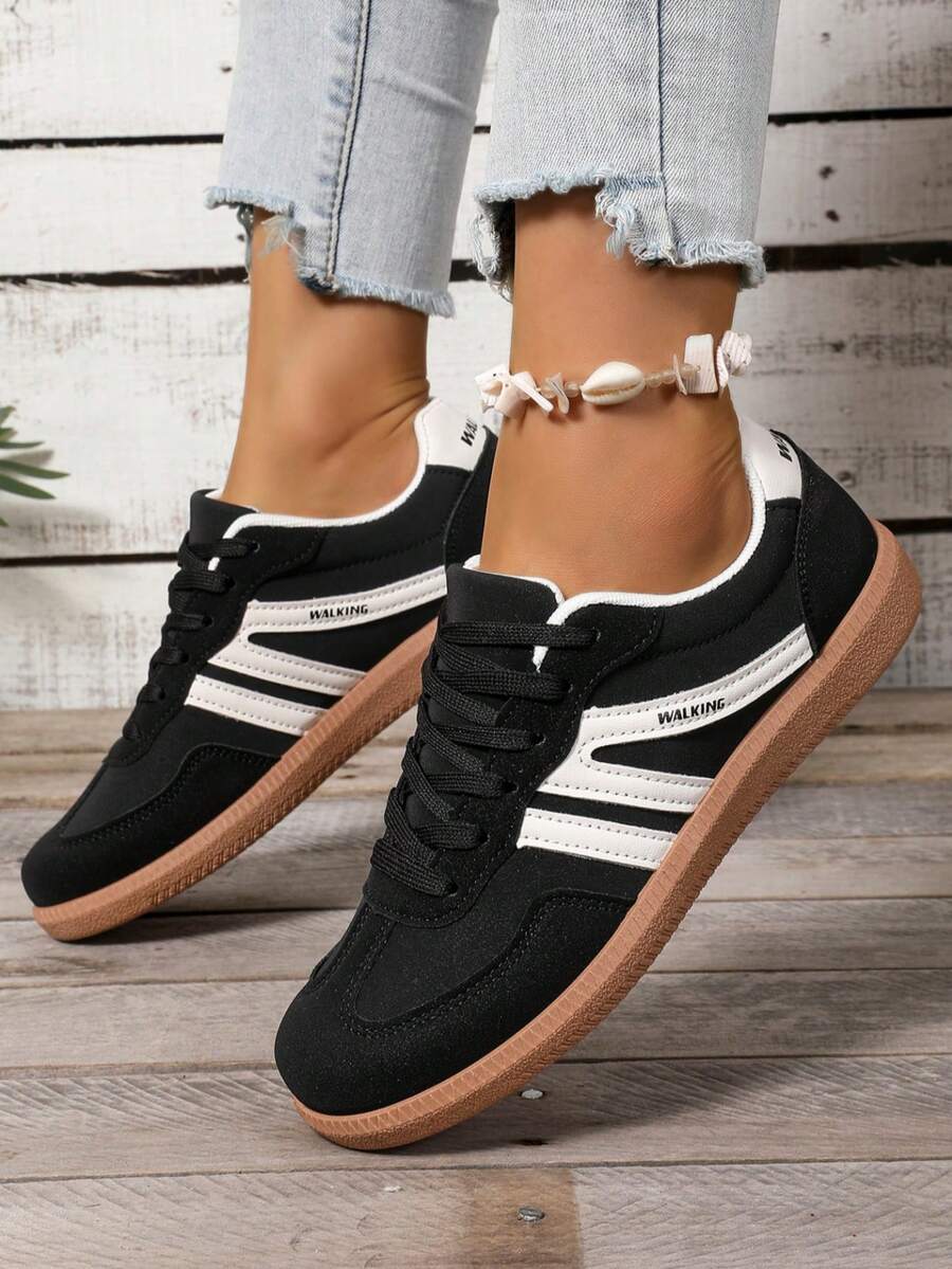 2025 Spring/Autumn New Casual Sports Shoes, Flat Round Toe Student Running Shoes, Lace-Up Women Sneakers