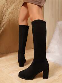 Nuevas botas elásticas de mujer para otoño/invierno 2025, botas de moda hasta la rodilla con puntera puntiaguda y tacón grueso de ante - Negro - Ver 5