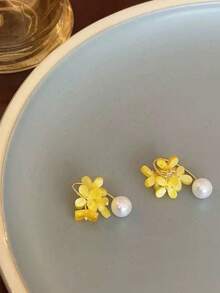 Pendientes de perlas con borlas de flor de osmanto divino para mujeres