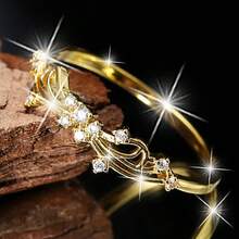 1 pieza Anillo minimalista elegante para mujer, diseño de halo bellamente chapado en oro de 14k con brillante circonita cúbica sintética roja, adecuado para uso diario y como regalo, regalo perfecto para el Día de San Valentín