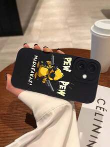 1pc Funny Duck Holding Gun Precise Hawk Eye Camera Protective Black TPU Soft Phone Case Compatible With Apple 16 Pro Max, 15, 14, 13, 12, 11 Pro Max Plus Mini 16E, XR/X/XS Max And Other Models, Suitable As Gift For Friends