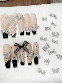 10 pezzi di fiocchi di diamanti di alta qualità in mix casuale, accessori per unghie bianchi semplici, forniture per arte di unghie