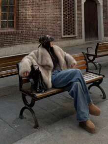 Eleganter Damen Kunstpelzmantel, Kragen mit Revers, Langarm, strukturiert