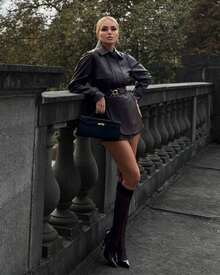 FLORETTA ÉLENA 时尚女士棕色 PU 皮革修身系带长款夹克 - 棕色 - 查看 3