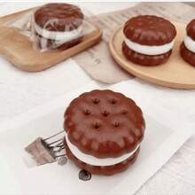 1 件柔软放松、慢回弹礼物、巧克力奶油挤压玩具、柔软硅胶质地减压挤压仿真食物玩具、可爱手持玩具、柔软放松、慢回弹礼物、可爱设计柔软的粘稠玩具、逼真的挤压玩具母亲节毕业 - 彩色 - 查看 9