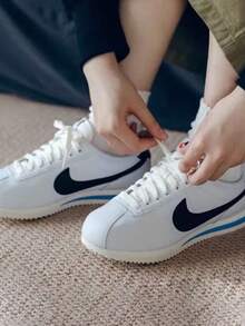 Zapatillas de running casuales retro Nike Classic Cortez para mujer, DN1791-100