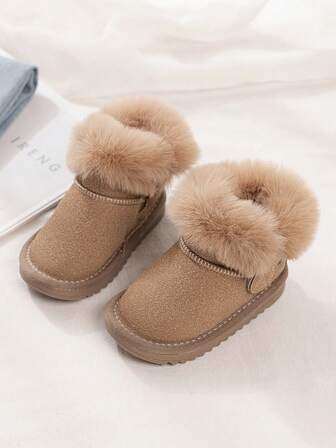 1 双女婴柔软毛绒雪地靴，舒适温暖，适合秋冬季户外日常穿着