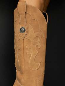 Botas vaqueras vintage con tacón alto y grueso bordadas para mujer de caña alta adecuadas para verano otoño invierno estilo retro y de punta puntiaguda Botas western perfectas para looks Boho Chic - Castaño - Ver 2