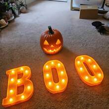 3 szt. dekoracyjnych świateł na Halloween, światełka w kształcie BOO, lampki LED z literami "BOO" na imprezę halloweenową, pomarańczowe lampki LED BOO na stół kuchenny, tło na drzwi na imprezę halloweenową, cukierek albo psikus, dekoracja do fotografii wewnątrz i na zewnątrz, dekoracje na Halloween, upominki na imprezę - Pomarańczowe dekoracyjne światła na Halloween - Zobacz 7
