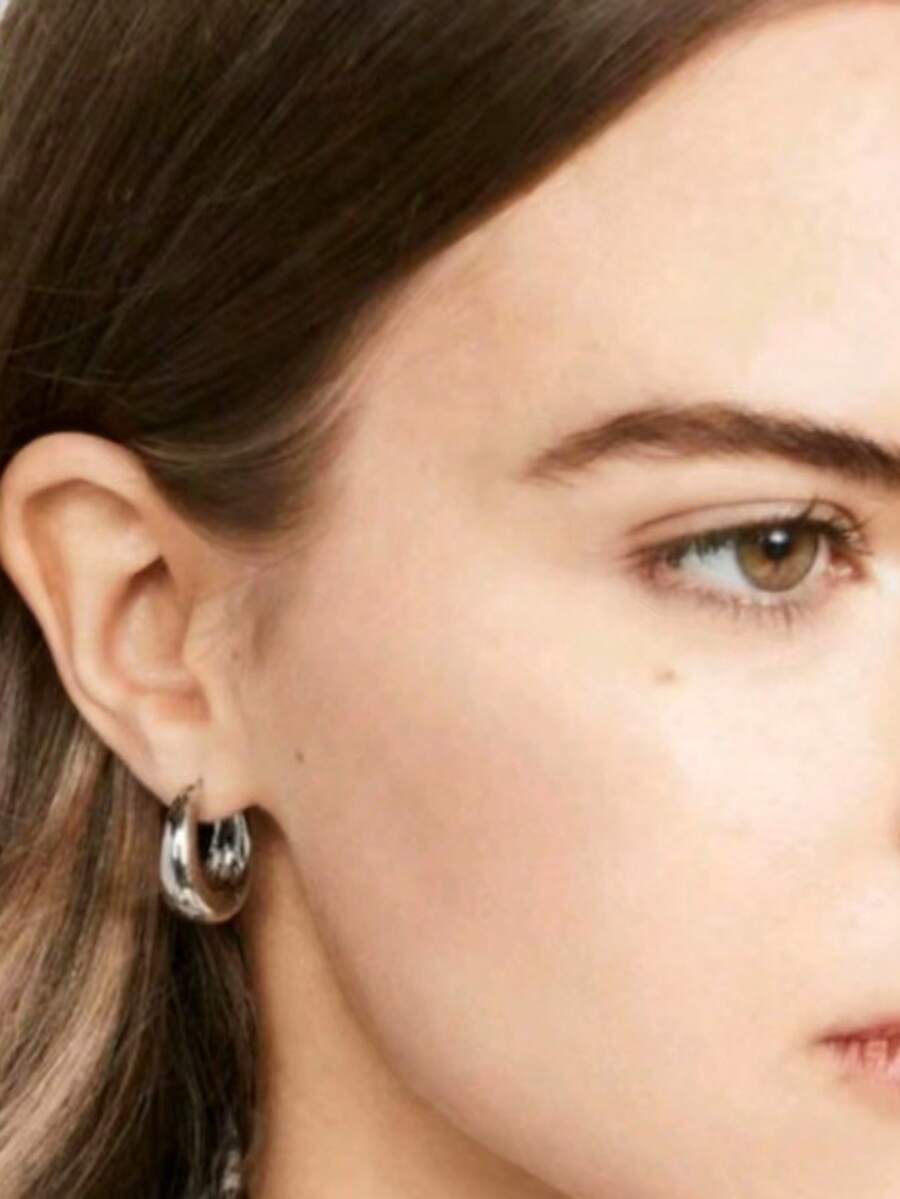 زوج من أقراط الحلقة السميكة المطلية بالذهب للنساء والرجال والجنسين، أقراط هوجي، هدية للعروس وحفلات الزفاف والأصدقاء والصديقات والزوجة في عيد الحب