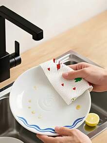 Weihnachts-Küchenpapier, dreischichtige verstärkte Rolle, Einweg-Küchen-Reinigungspapier für Trocken- und Nassreinigung, Einweg-Küchentücher, waschbare Trocken- und Nassreinigungsutensilien, zufällige Stilauswahl, Weihnachts-Haushaltsreinigungsutensilien, Weihnachtsgeschenke, Weihnachts-Dekorationspapierhandtücher