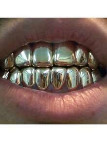 1/2 szt. 18-karatowych złotych, srebrzystych, platerowanych zębów HIP HOP, zestaw grilli na górne i dolne zęby z silikonem, prawdziwe błyszczące zestawy zębów wampira, modne stroje hiphopowe, złote aparaty ortodontyczne, osiem zębów, pozłacane aparaty ortodontyczne, dekoracja zębów na Halloween, modna, kreatywna i fajna biżuteria dentystyczna w stylu hip-hop