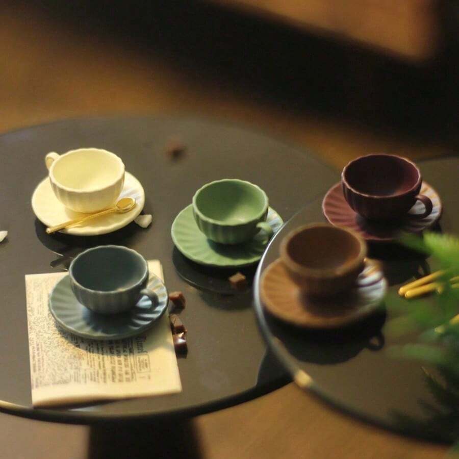 3件套迷你咖啡杯、碟子、勺子套装,微缩场景 OB11 娃娃屋配件 小型豪华迷你咖啡杯、碟子、勺子套装装饰模型,娃娃屋配件 1:12 比例模型微缩食物装饰,圣诞礼物,圣诞微缩场景摆件 - 彩色 - 查看 1